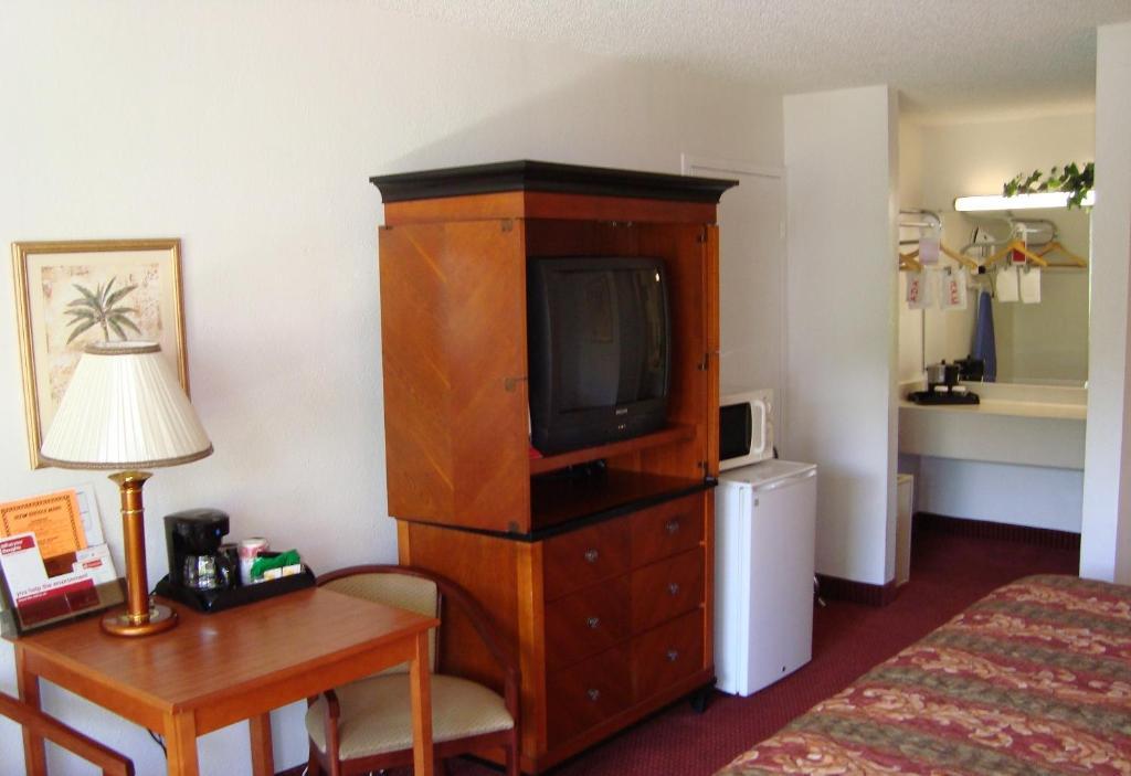 Ramada By Wyndham Lauderdale Airport/cruise Port 3* Dania Beach